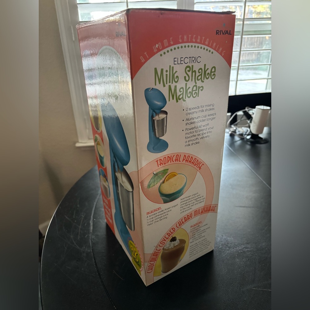 Brand new Retro style milkshake maker